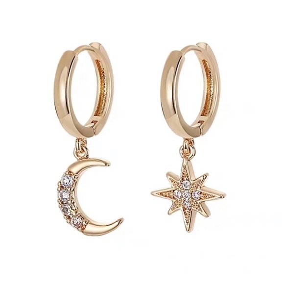 ✨Insta star ⭐️ moon 🌙 earrings - Picture 4 of 4